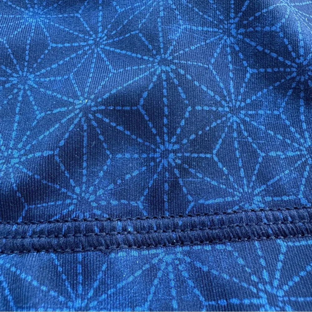 Lulu lemon Blue Sports Bra with Geometric Pattern Size 4 - Picture 8 of 9